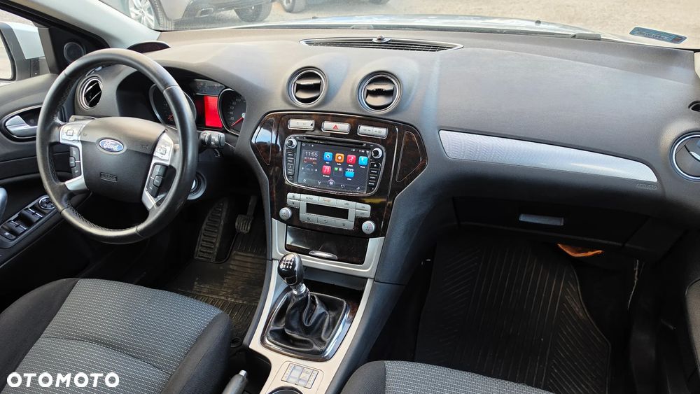 Ford Mondeo - 18