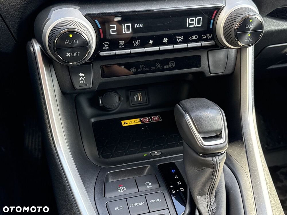 Toyota RAV4 2.5 Hybrid Comfort 4x2 - 17