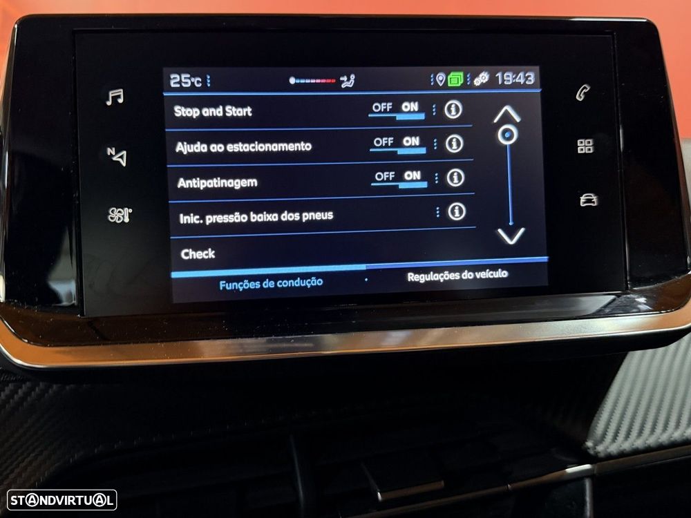 Peugeot 208 1.2 PureTech Active - 12