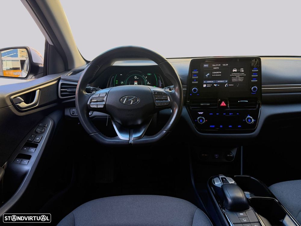 Hyundai Ioniq - 13