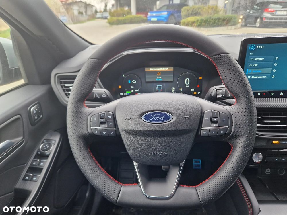 Ford Kuga 2.5 FHEV AWD ST-Line X eCVT - 11