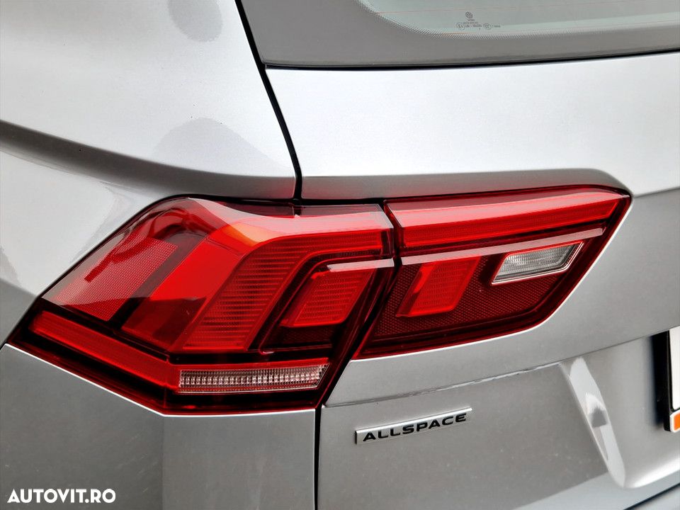 Volkswagen Tiguan - 11