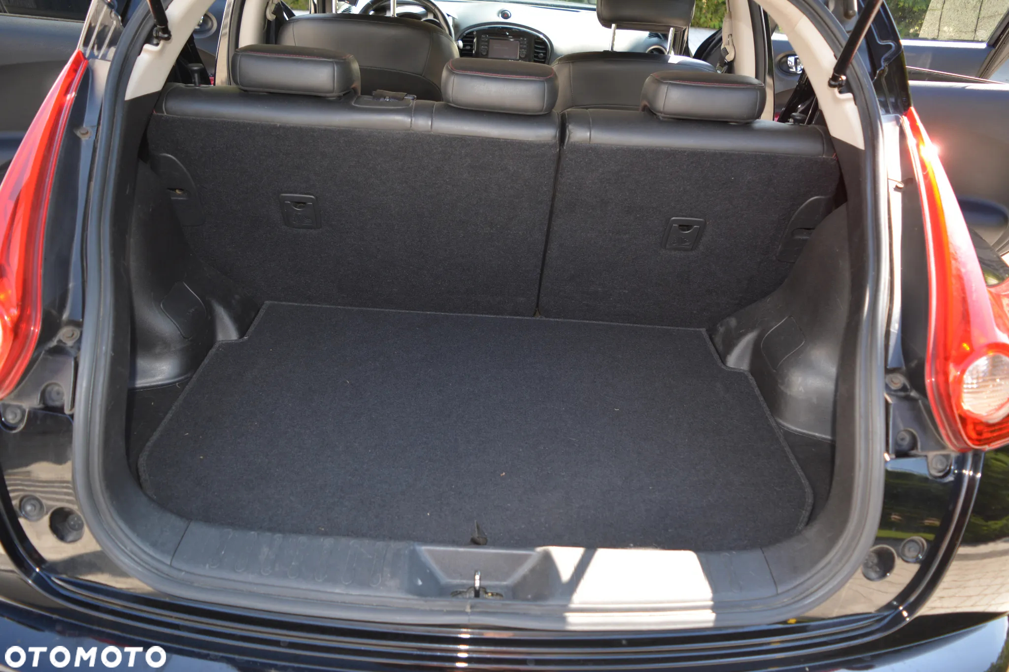 Nissan Juke 1.6 DIG-T ALL-MODE 4x4i CVT Tekna - 17