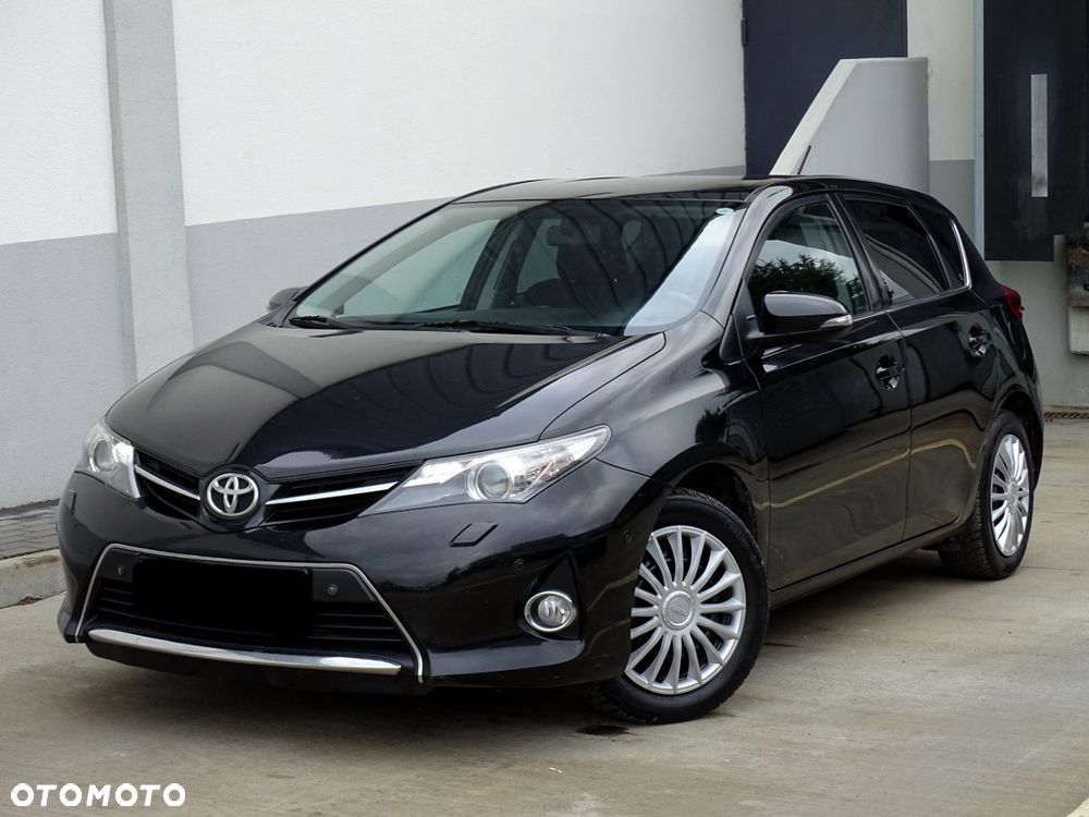 Toyota Auris 1.6 Executive - 1