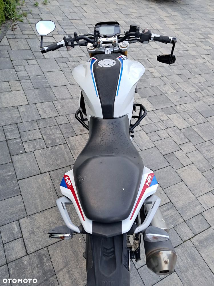 BMW G - 7