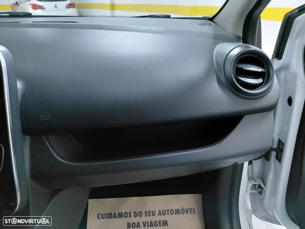 Renault Clio 1.5 DCi Van Iva Dedutível - 21