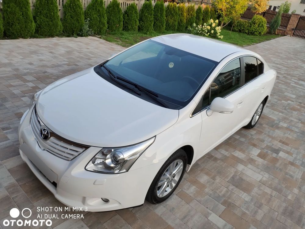 Toyota Avensis 2.0 Prestige EU5 MS - 1