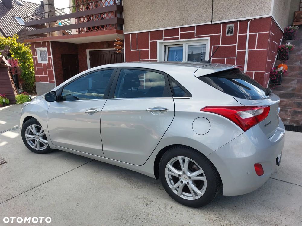Hyundai i30 blue 1.6 GDI YES Gold - 5