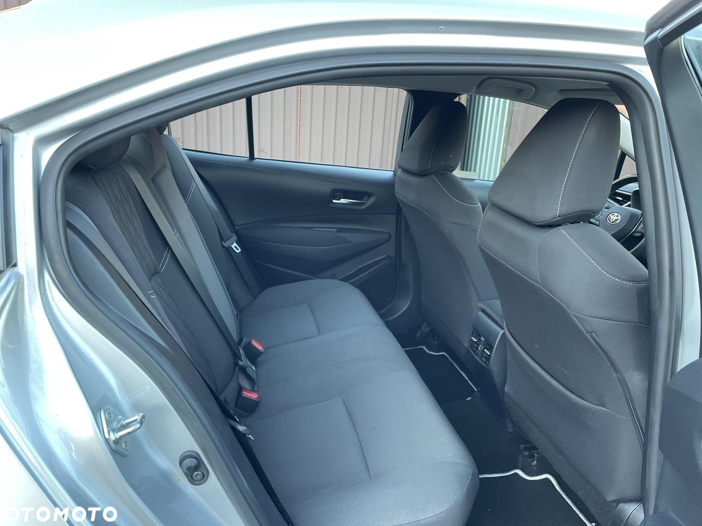 Toyota Corolla - 12