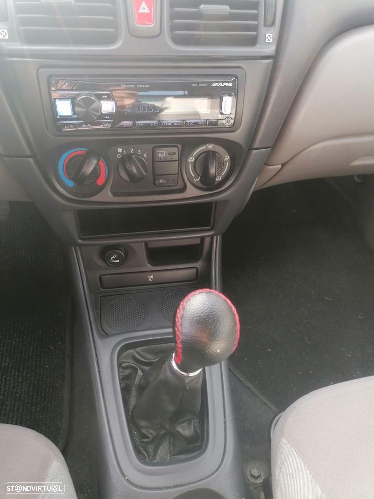 Nissan Almera 2.2 Di Elegance - 4