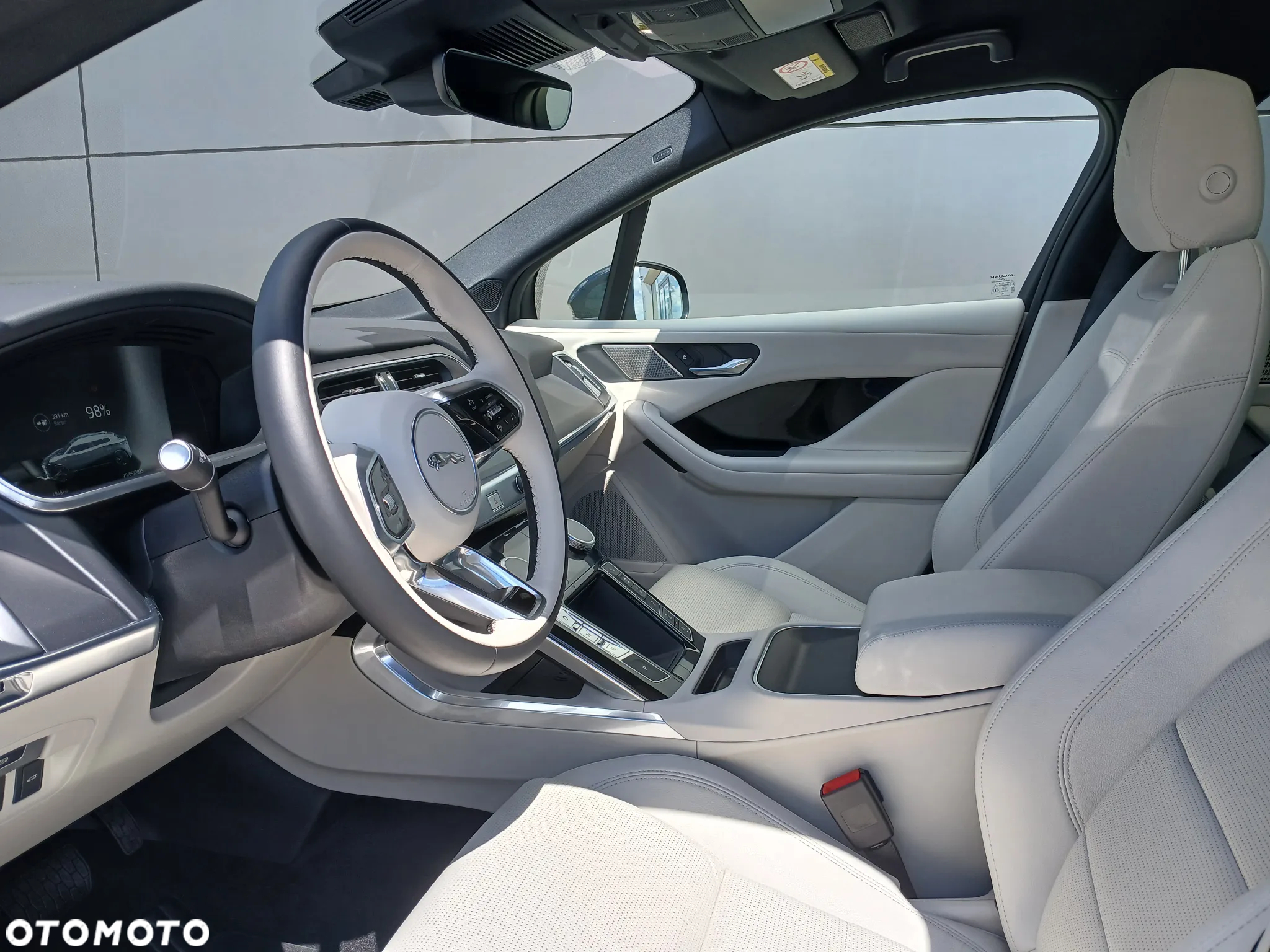 Jaguar I-Pace EV400 90kWh AWD R-Dynamic SE - 7