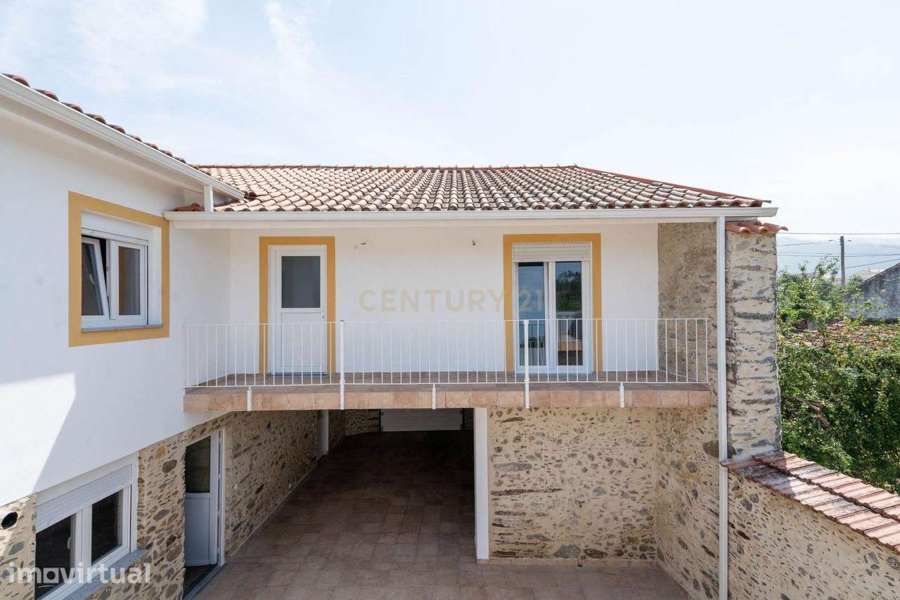 Casa Renovada em Lousã - Oportunidade Única! - Grande imagem: 2/60