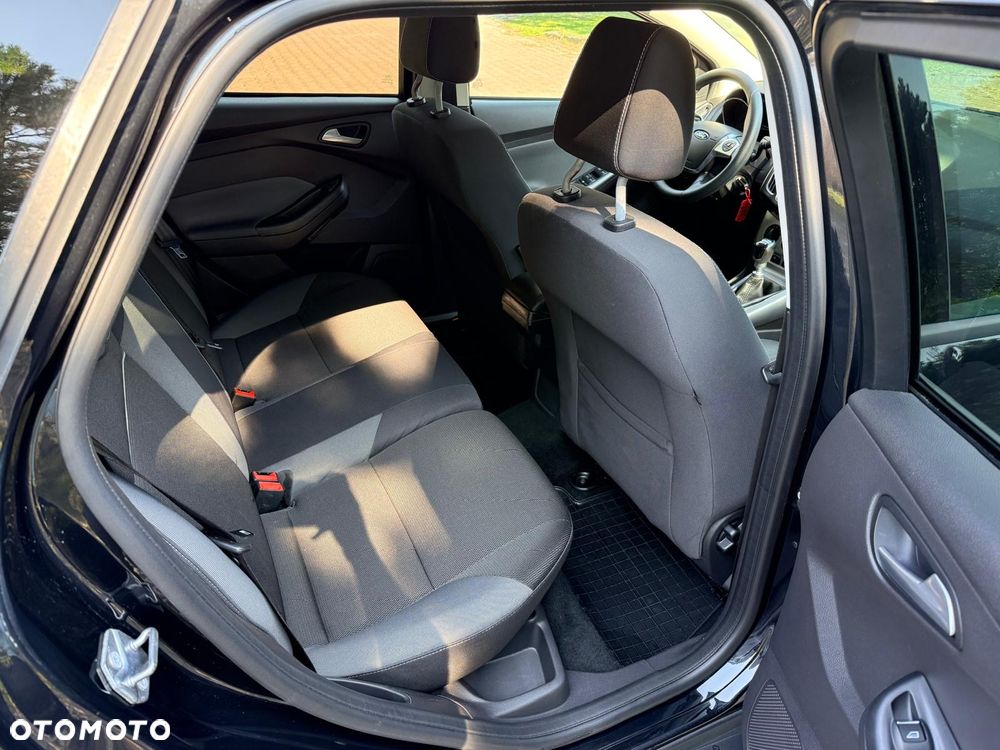 Ford Focus - 12