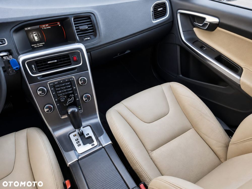 Volvo S60 D3 Geartronic Summum - 20