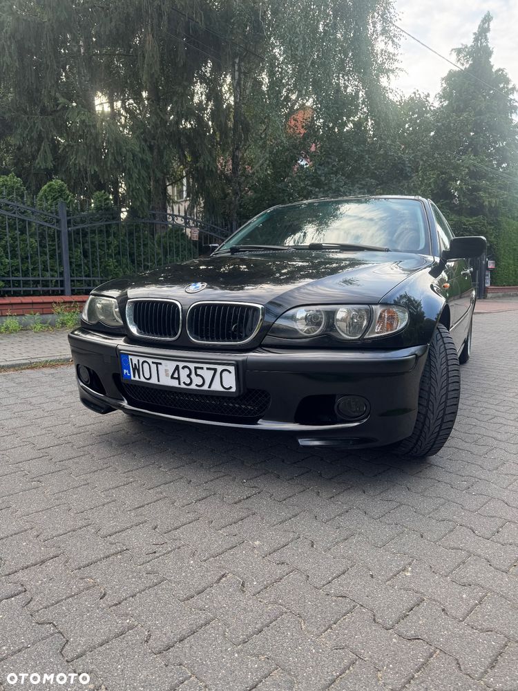 BMW Seria 3 318i - 4