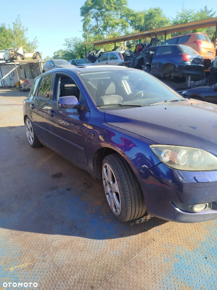 Mazda 3 na części - 3