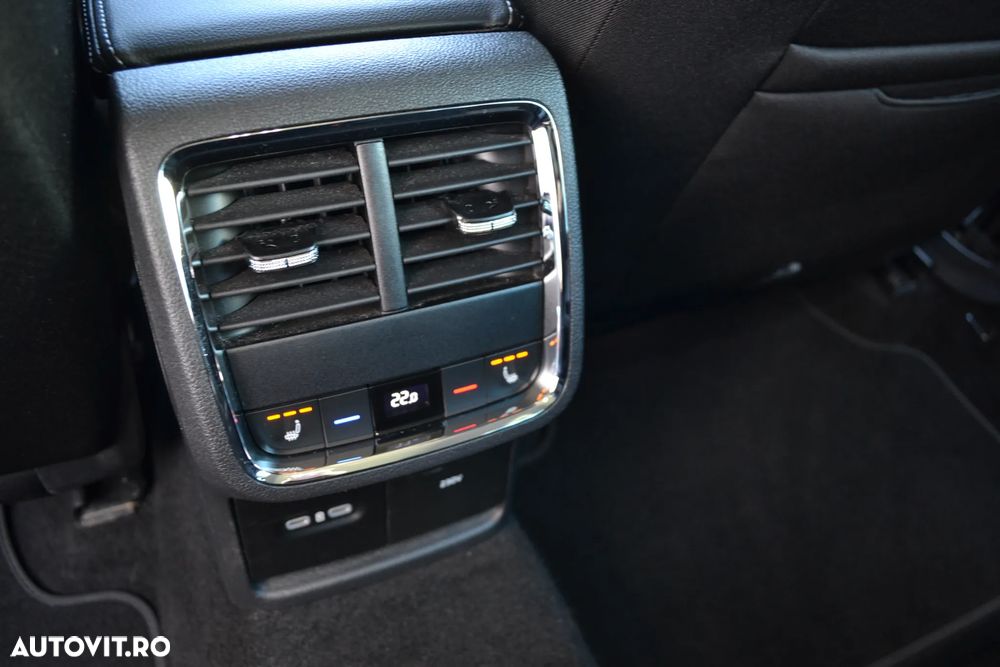Skoda Octavia 2.0 TDI DSG Style - 30