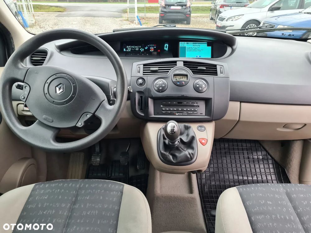 Renault Scenic 2.0 16V Privilege - 24