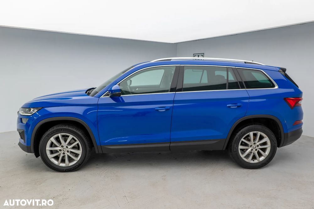 SKODA Kodiaq 2023 — imagine 8