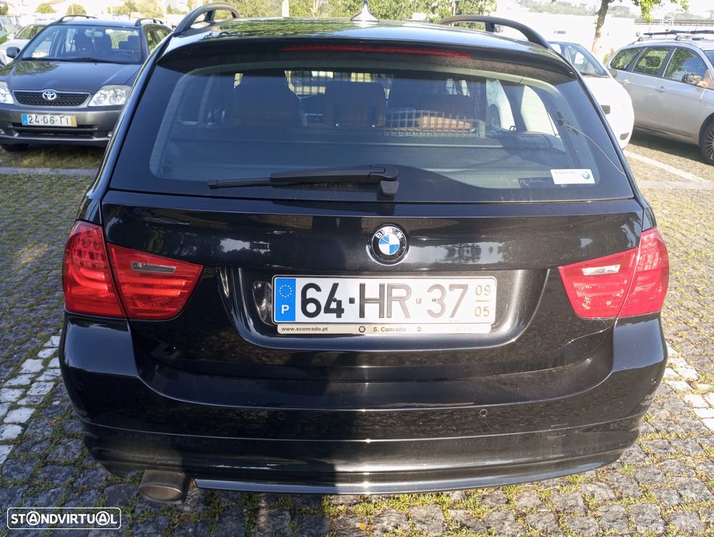 BMW 318 d Touring Navigation Sport - 3