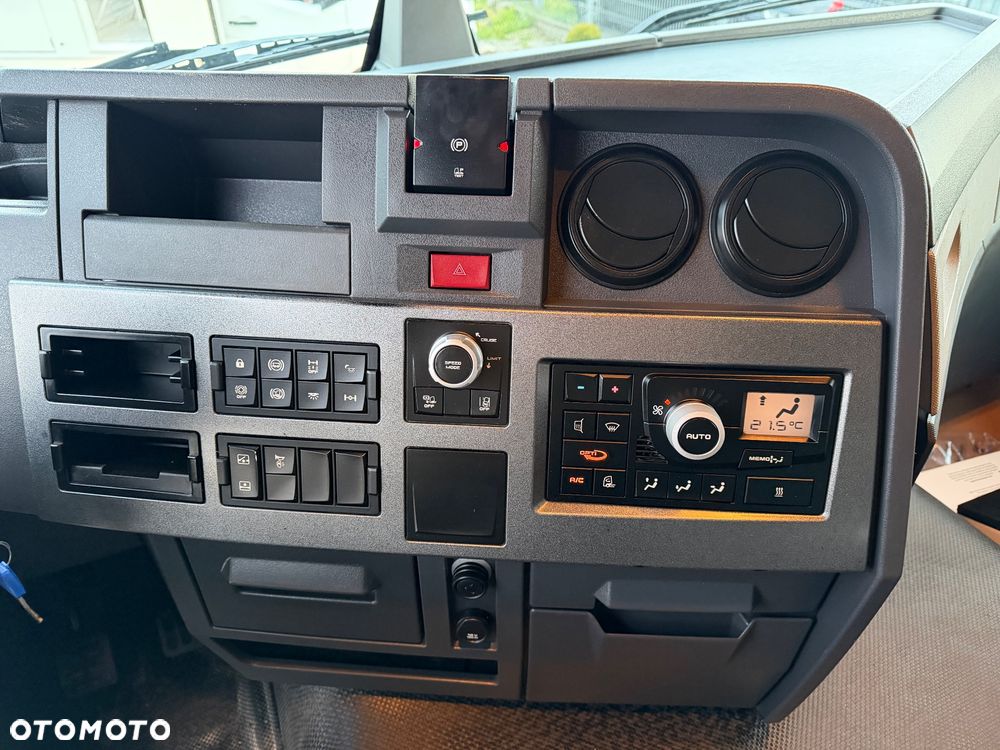 Renault T480 !! Silnik 13 L !! Stan BDB !! Import France - 15