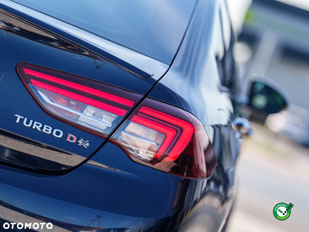 Opel Insignia 2.0 BiTurbo D 4x4 Automatik Ultimate Exclusive - 10