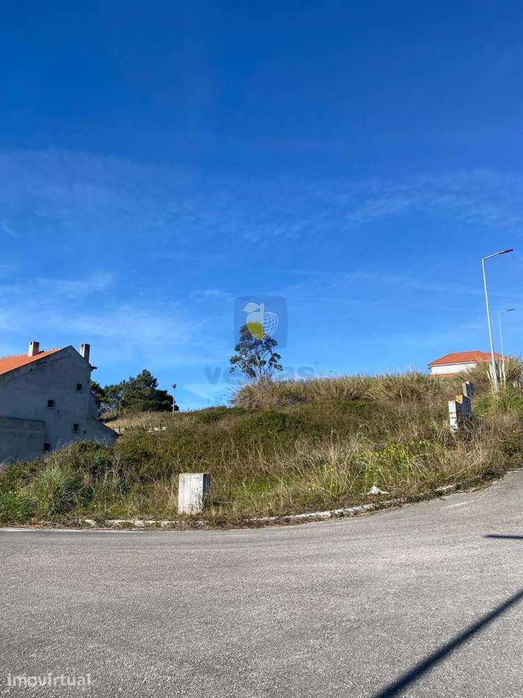 Terreno com 800m², situado em Lourinhã,  viabilidade p/construção de u - Grande imagem: 4/24