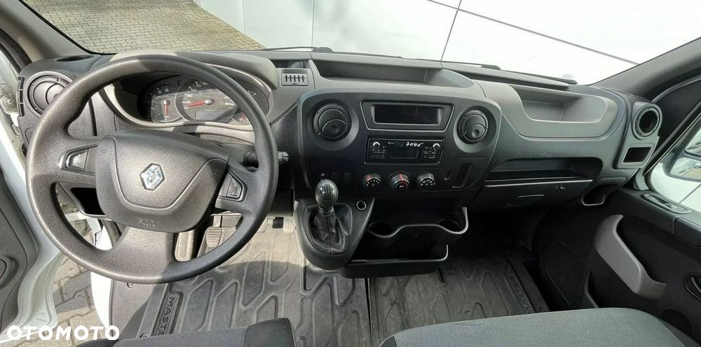 Renault Master - 32