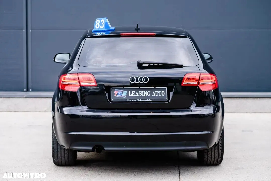 Audi A3 1.6 TDI Sportback DPF S tronic S line Sportpaket - 7