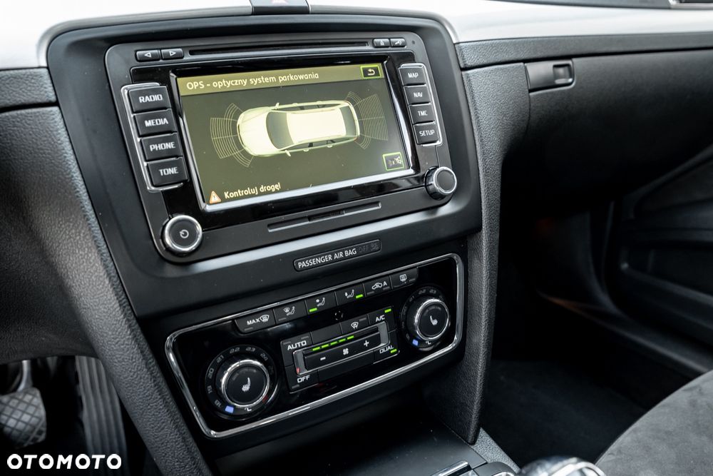 Skoda Superb 2.0 TDI Green tec 4x4 DSG Elegance - 37