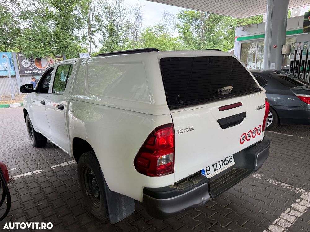 Toyota Hilux 4x4 Double Cab M/T Style - 38