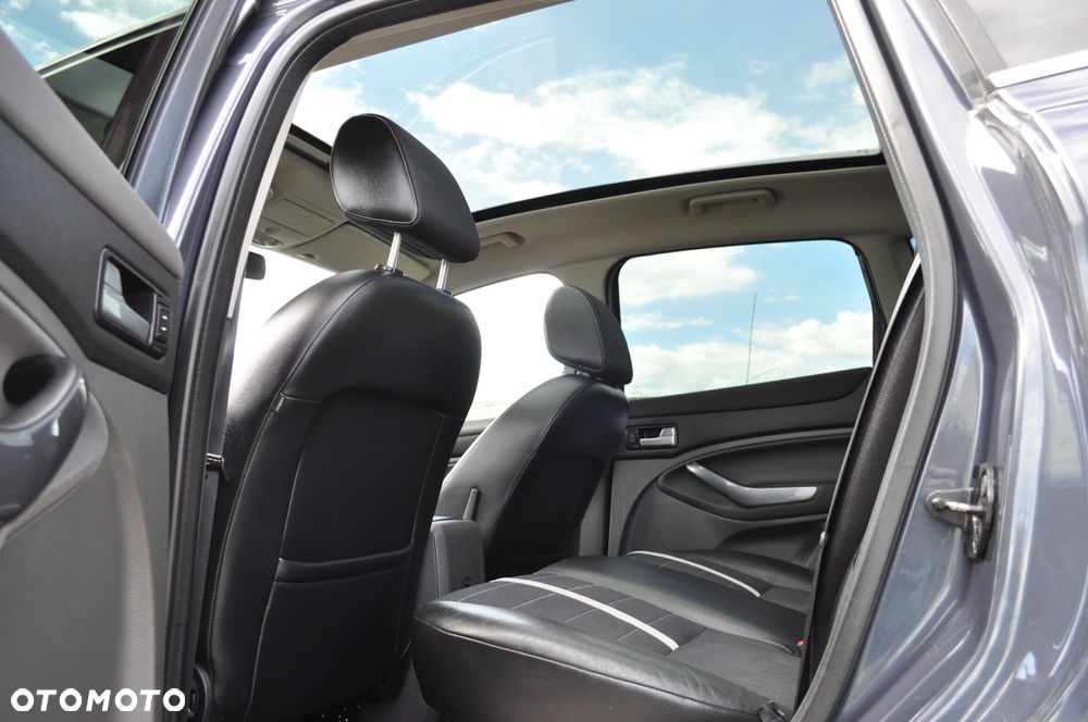 Ford Kuga 2.0 TDCi 4x4 Titanium - 14