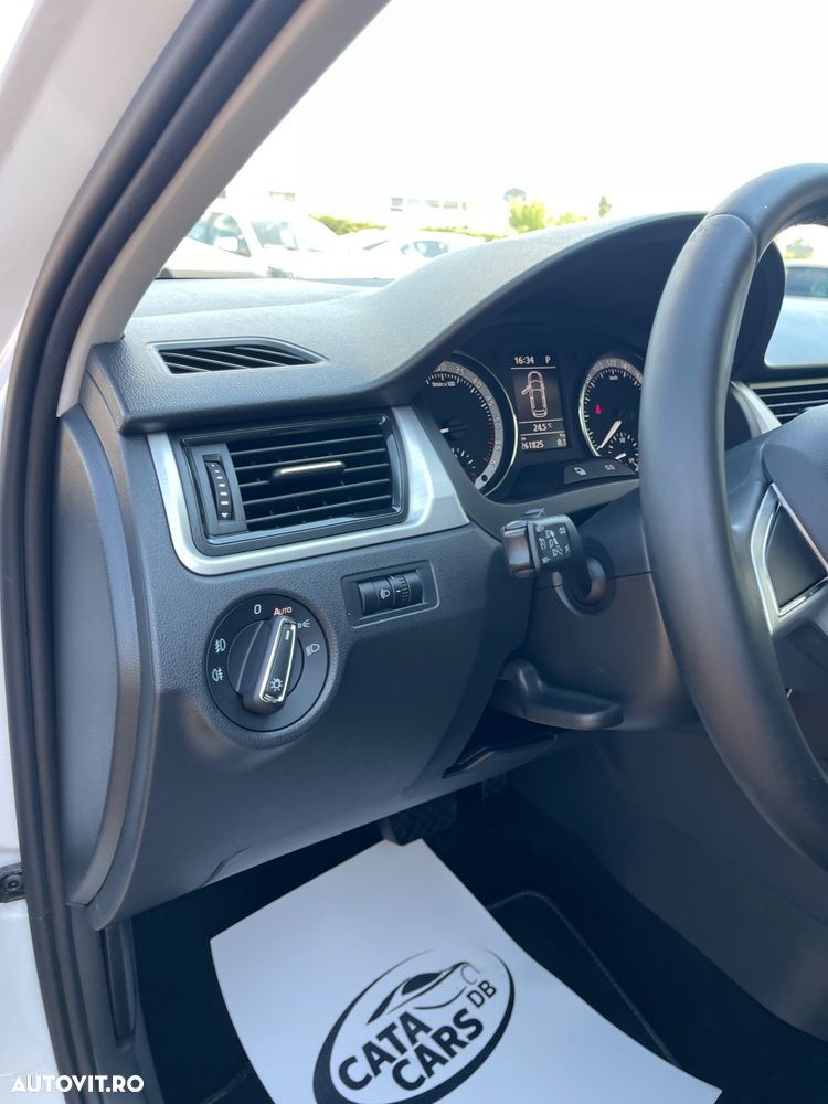 Skoda RAPID 1.6 TDI DSG Edition - 34