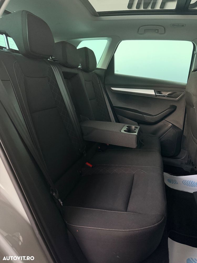Skoda Karoq 1.0 TSI Clever - 34