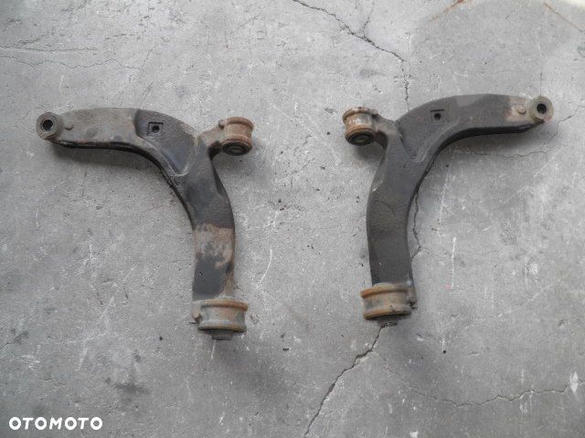 WAHACZ LEWY PRAWY VW T6 2018r - 2