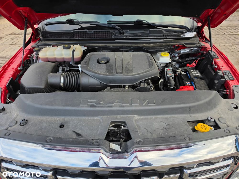 RAM 1500 - 16