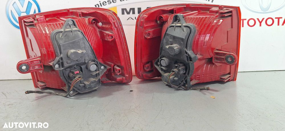 Stopuri stanga/dreapta exterior Vw Touran 2012 - 4