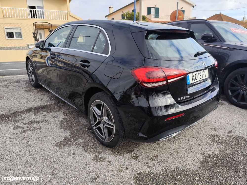 Mercedes-Benz A 250 e AMG Line - 9