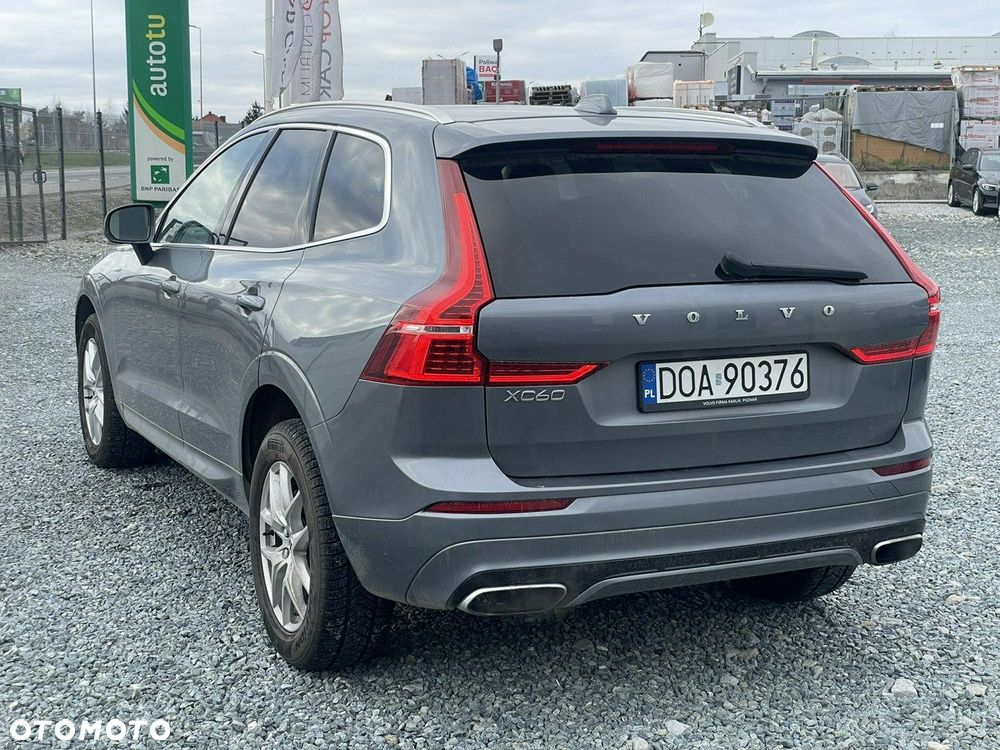 Volvo XC 60 T5 Momentum - 8