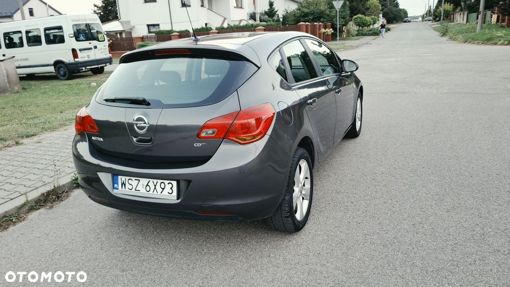 Opel Astra - 17