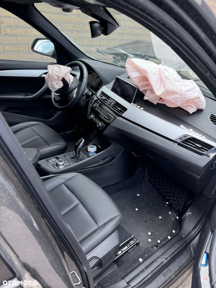 BMW X1 sDrive18i - 8