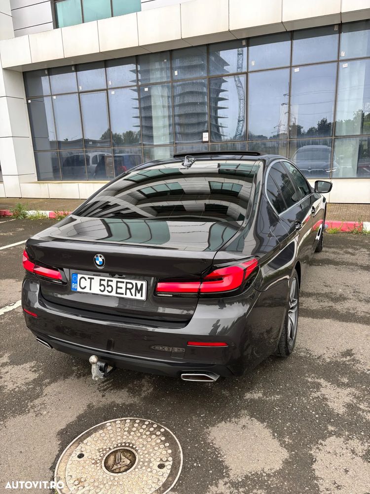 BMW Seria 5 520d Aut. Luxury Line - 4