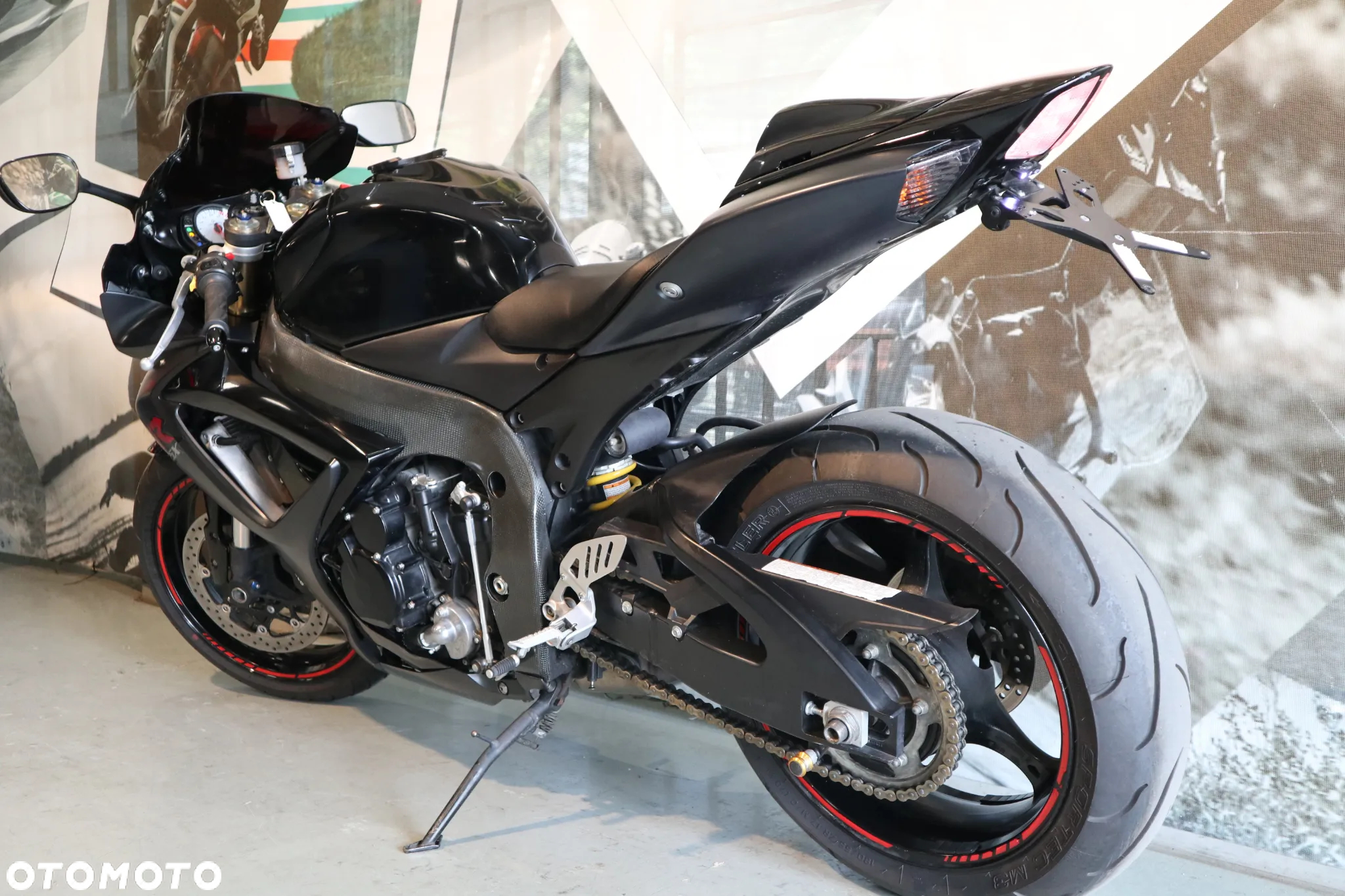 Suzuki GSX-R - 4