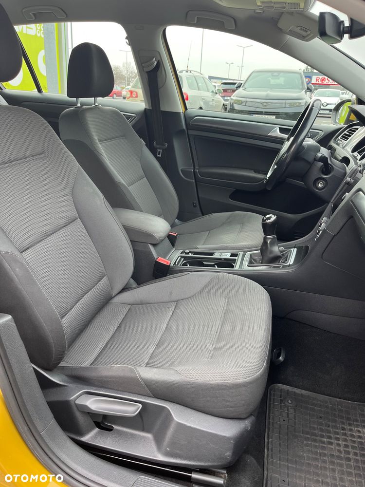 Volkswagen Golf 1.4 TSI BMT Comfortline - 12