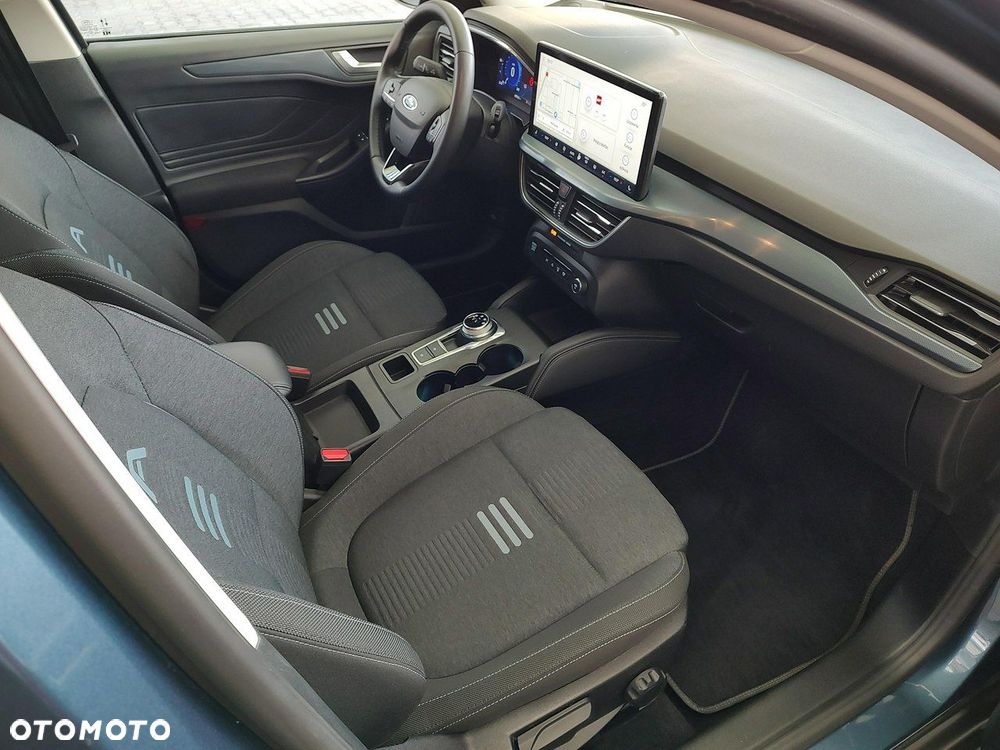 Ford Focus - 22