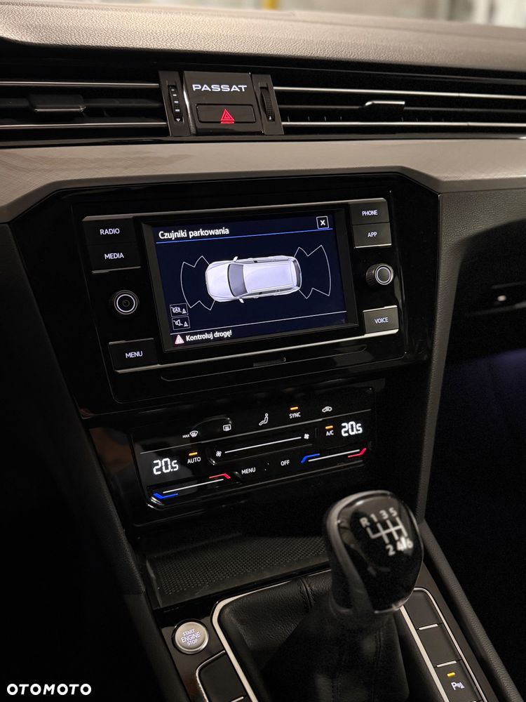 Volkswagen Passat 1.5 TSI EVO Business - 8