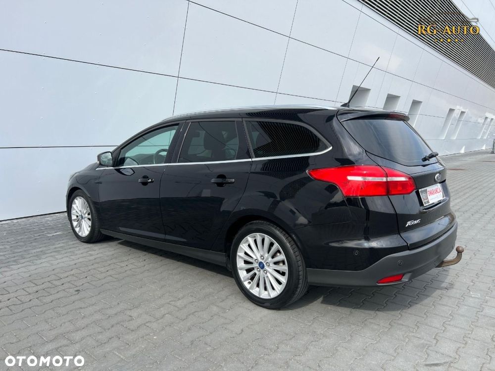 Ford Focus - 10