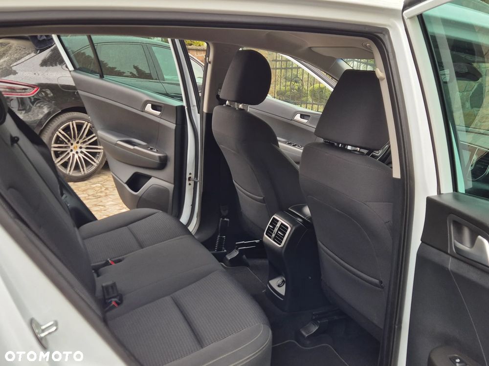 Kia Sportage 1.6 GDI 2WD Black Edition - 26