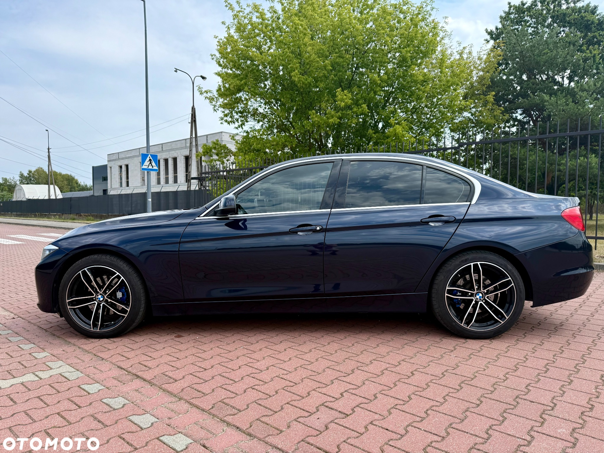 BMW Seria 3 320i xDrive - 7