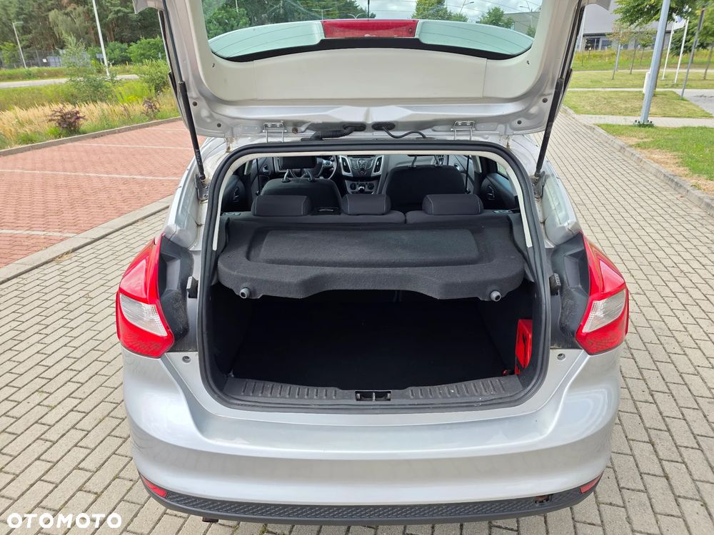 Ford Focus 1.6 Ambiente - 13